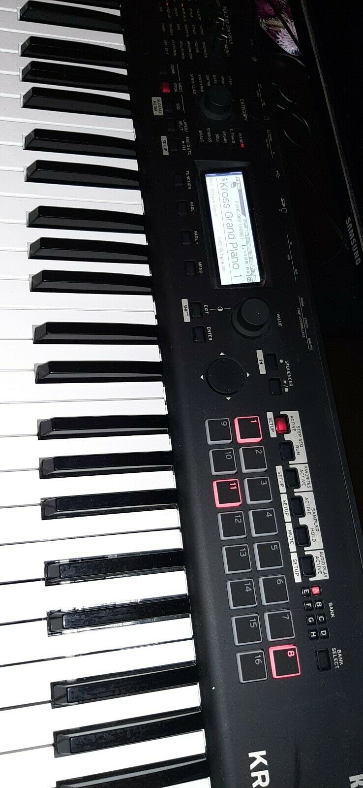 Korg Kross 2-61 μαύρο firmware 1.1 + 32gb sdcard tastiera musicale Σταθμός εργασίας