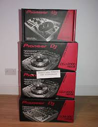 2x Pioneer CDJ-2000NXS2 1x DJM-900NXS2 μίξερ 1799EUR
