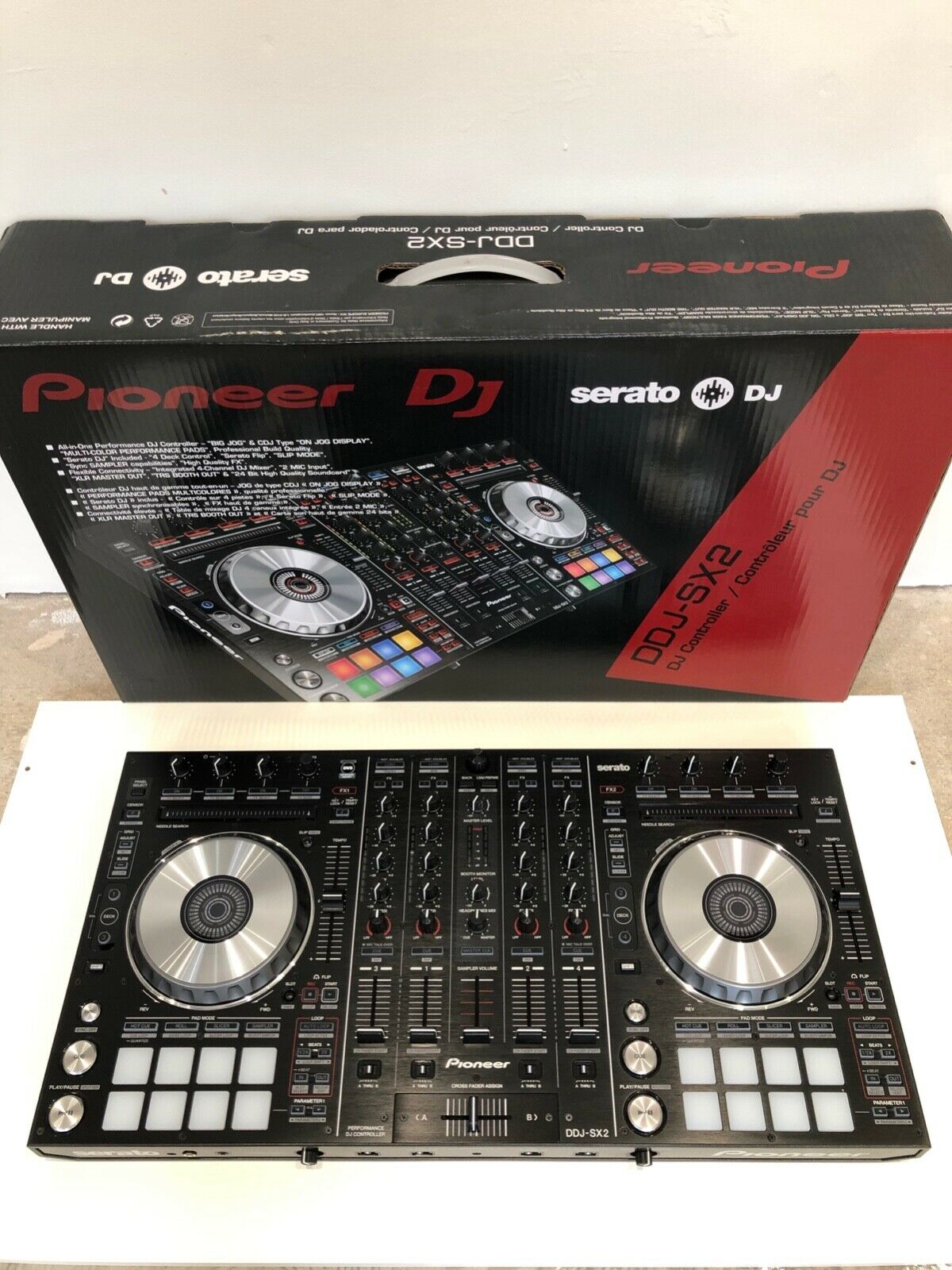 Pioneer DDJ-RX DJ Controller 510 EUR, Pioneer DJ controller  DDJ-RZ 520 EUR